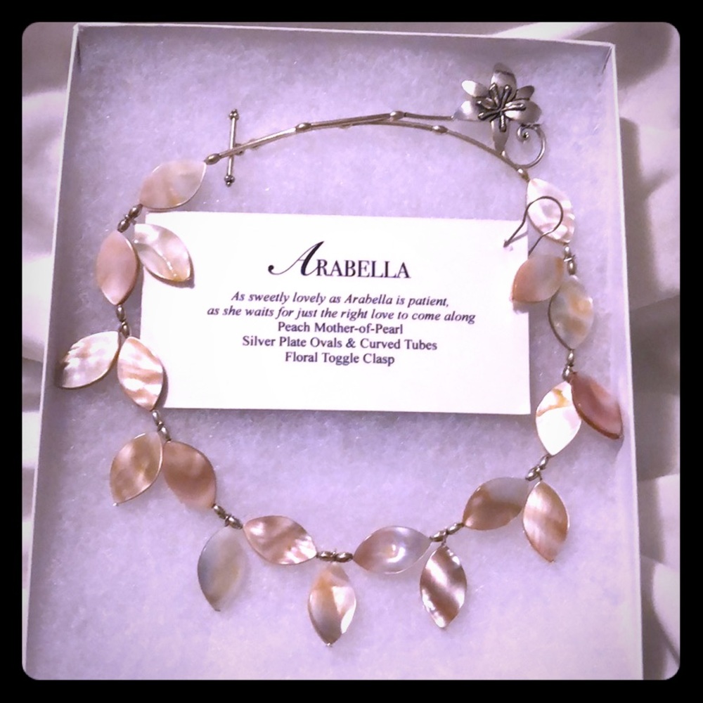 Mother of pearl necklace